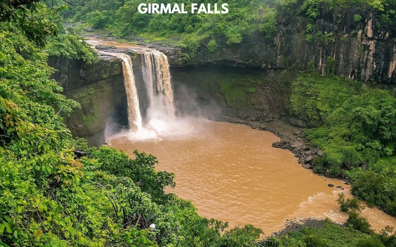stunning waterfalls in India