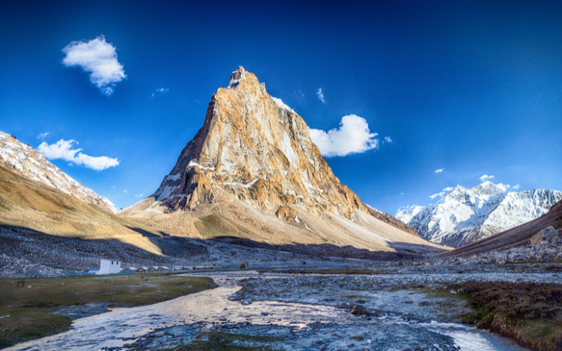 Adventurous woman hiking in Zanskar, Ladakh