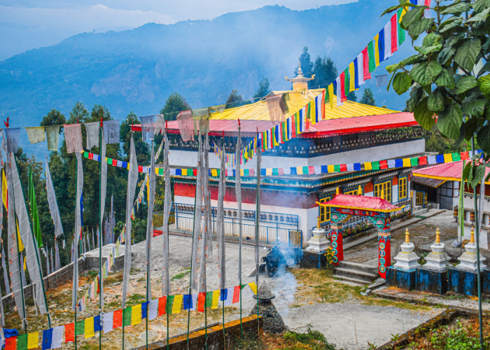 Best time to visit Sikkim – Scenic Himalayan view from 7 Days in Sikkim Itinerary travel guide