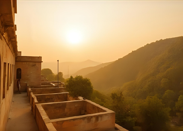 Amer Fort sunrise view in Jaipur – affordable travel destination in India