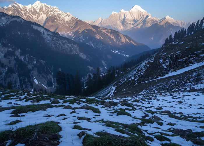 Snow-clad meadows of Chopta with Himalayan peaks – Mini Switzerland of India in winter