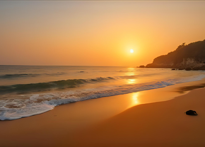 Kudle Beach sunset in Gokarna – budget beach destination in India