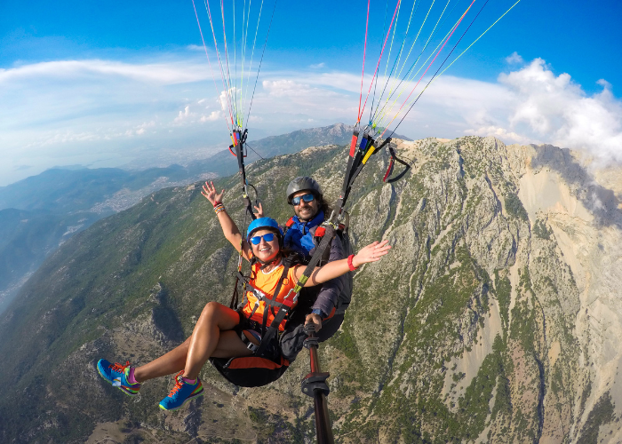 Paragliding in Bir Billing cost and experience from Delhi